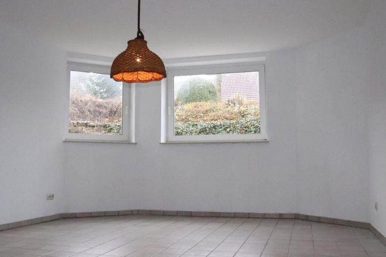 Großzügiges Einfamilienhaus auf 1000 qm in Paderborn Kernstadt – Großes Zimmer im UG