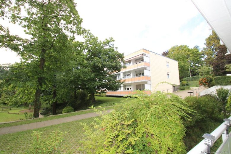 Ihre Oase in Bad Godesberg: Charmante 2-Zimmer Eigentumswohnung nahe der Godesburg! – Aussicht Logia