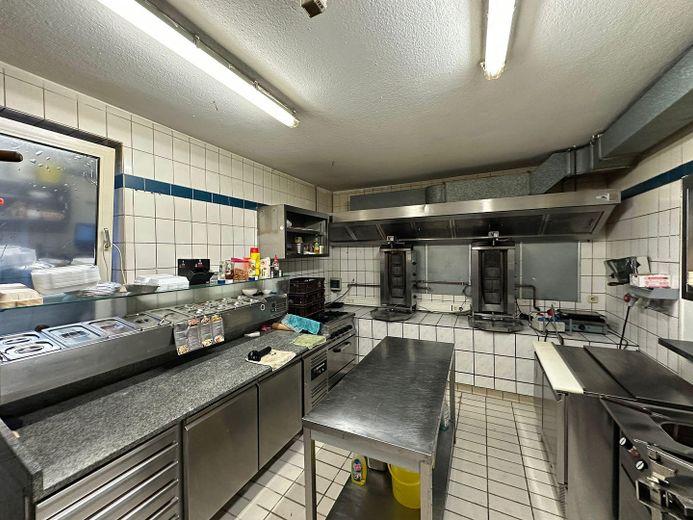 Local commercial attrayant à Hooksiel – 177 m² | Gastronomie, commerce de détail & activité commerciale – Gastro-Küche