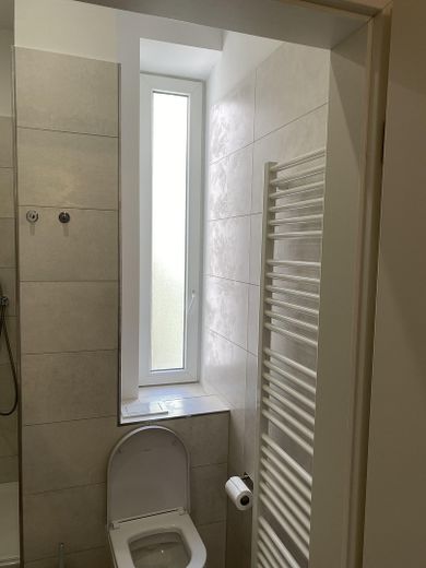 2 Zi - sanierter Altbau - ruhig, gut geschnitten und unbefristet - Küche/Balkon - 2.OG mit Aufzug – Foto 10