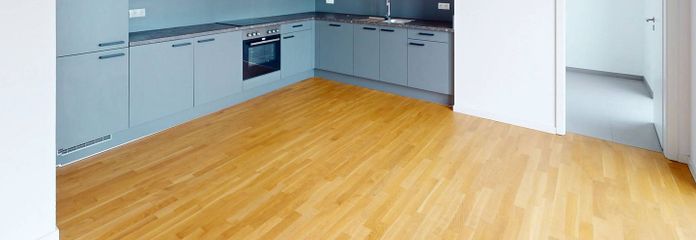 **Ihr urbanes Wohnparadies: Großzügige 3-Zimmerwohnung mit 3 Balkonen in Berlin-Lichtenberg** – Ansicht I: Wohnzimmer mit off…