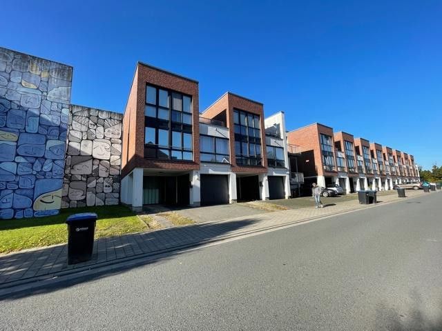 Einzeln oder gesamt : FORWARD VALUE PORTFOLIO FÜR INVESTOREN – moderne Architektur