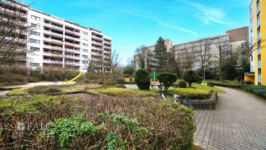 Tolle 3-Zimmer-Wohnung im Herzen von Heilbronn! Mit Aufzug, Balkon und Stellplatz! - FALC Immobilien – gepfl. Wohnanlage m/ gem. Park