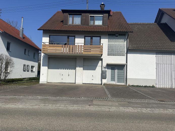 Hausansicht vorne