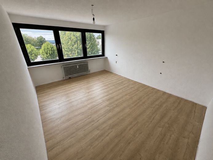 Prima occupazione dopo ristrutturazione – appartamento di 3,5 locali con cucina componibile – Schlafzimmer 1