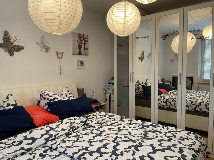 Ihr Haus, Ihre Terrasse, Ihr Pool – Schlafzimmer OG