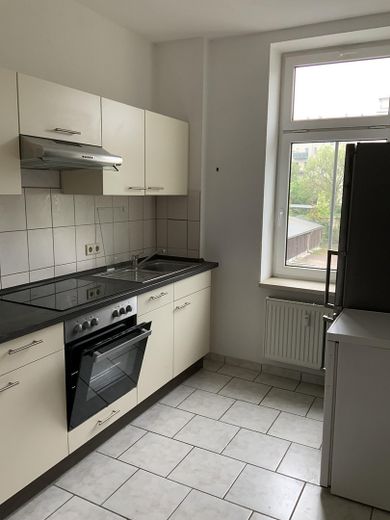Wunderschöne 2–Raumwohnung – Einbauküche