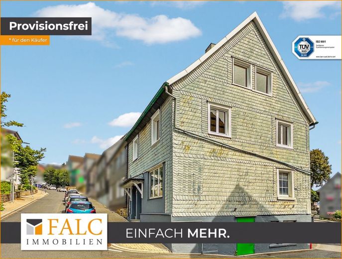 Doppelhaushälfte mit Einliegerwohnung!