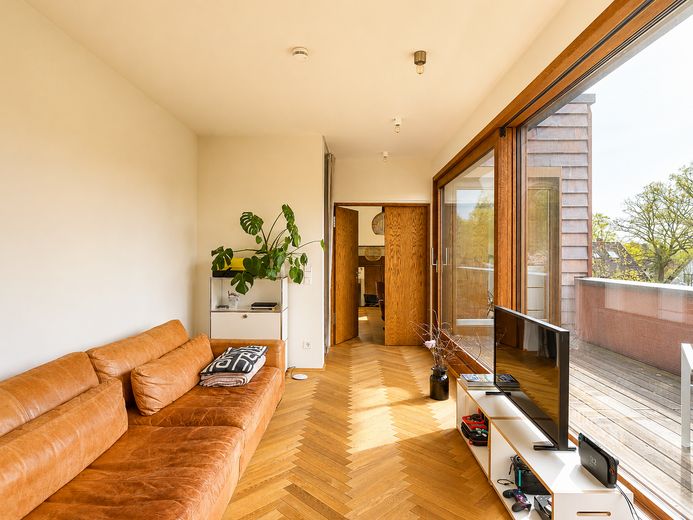 Haus des Jahres 2024 - Doppelhaushälfte – Zimmer mit Kaminofen 2.OG