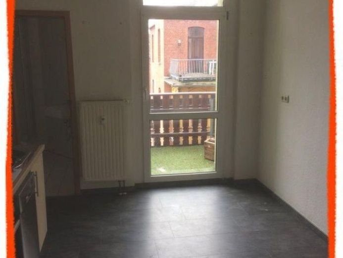 2-Zimmer-Wohnung mit BALKON und Einbauküche in Zwickau-Nordvorstadt zu vermieten! – Foto 1