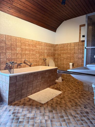 Wohnen mit Kamin, Terrasse und Garten – großzügige 3,5-Zimmer-Wohnung in Solingen – Фотографія 18