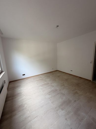 Zentrale Gehobene 4 Zimmer Wohnung – Foto 35