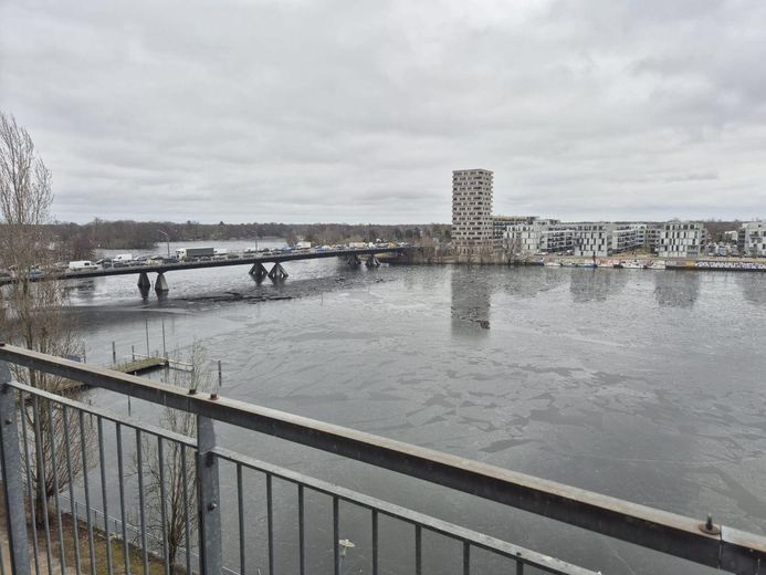 Kapitalanlage – Lichtdurchflutetes, stilvolles Wohnen am Wasser | Berlin-Spandau / Hakenfelde – Foto 3
