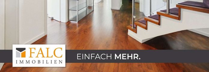 Flur mit Aufgang zum Obergeschoss
