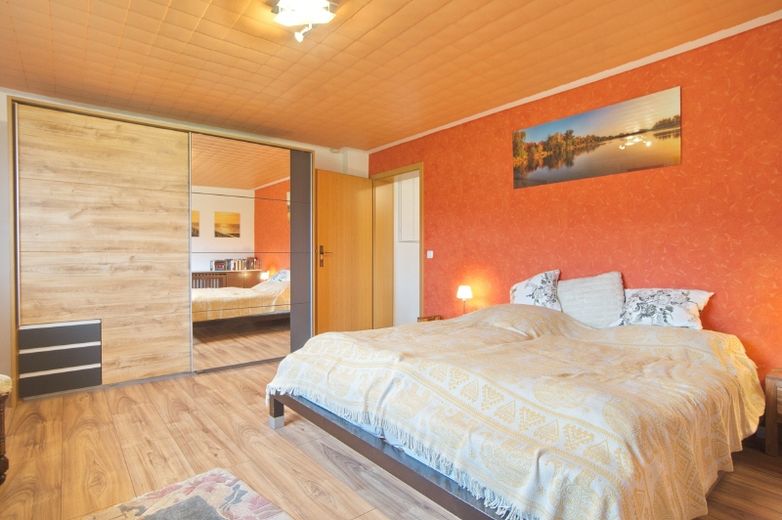 Von Grün umgeben: Großzügige Wohnung mit Balkon am Tippelsberg und Naturschutzgebiet, kurze Fahrzeit zur City – c8c9dffa67dbd7ed4660b7f4e8b21a53a1118c4a.jpg
