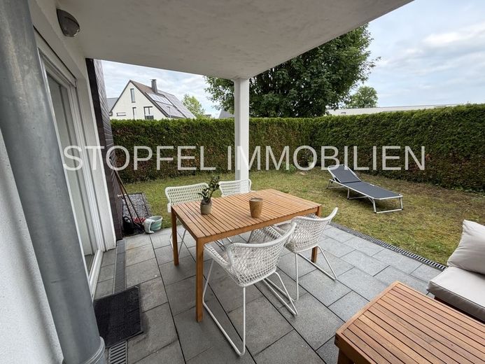 Moderne Terrassenwohnung mit Gartenanteil in Bielefeld - Jöllenbeck – Terrasse