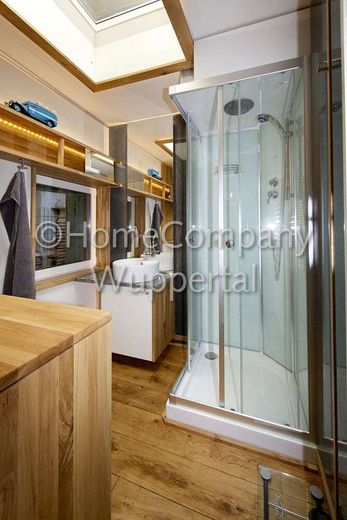 Einzigartig! Außergewöhnliche Wohnung mit allem Komfort, DSL und PKW-Stellplatz in der Nordstadt – 5de0c3e38a84516b74d3e08ff1263fa50f487131.jpg