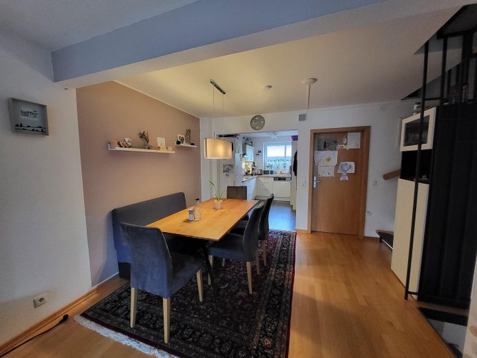 Essbereich mit Küche