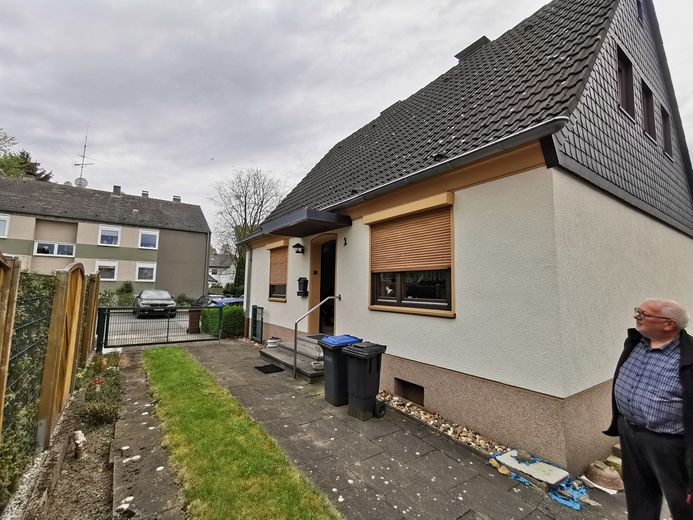 Casa de 1-2 familias a renovar en terreno en derecho de superficie – Foto 5