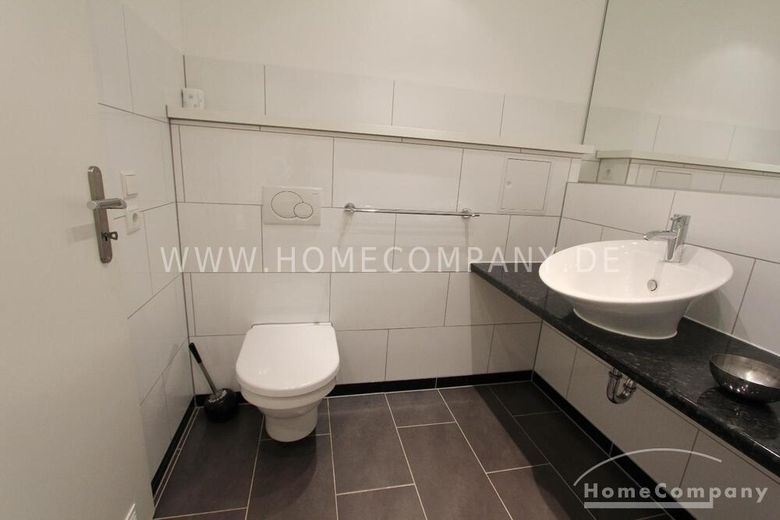 Geschmackvolle 2-Zimmer-Wohnung mit Balkon nahe der Rheinaue in Bonn Plittersdorf – 4218c061287f292ade4c3d7d5390780c6577dfb7.jpg