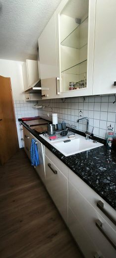 Schöne 3 Zimmer Dachgeschosswohnung mit Weitblick in ruhiger Lage in 91238 Offenhausen – Küche