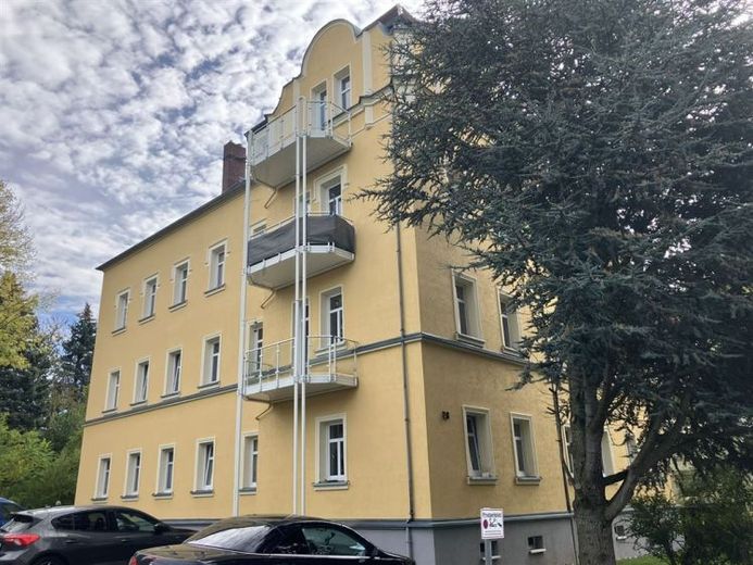 Gemütliche 3-Zimmer mit Balkon, Dusche und Laminat! EBK mgl. – Foto 1