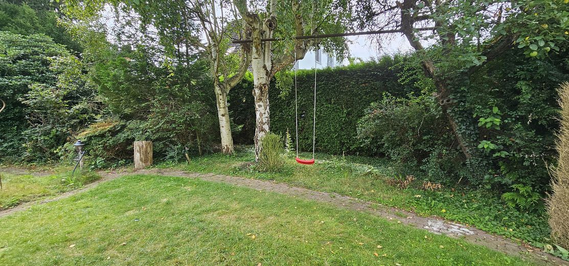 Altencelle’de idil: 1200qm üzerinde havuzlu müstakil ev – Garten