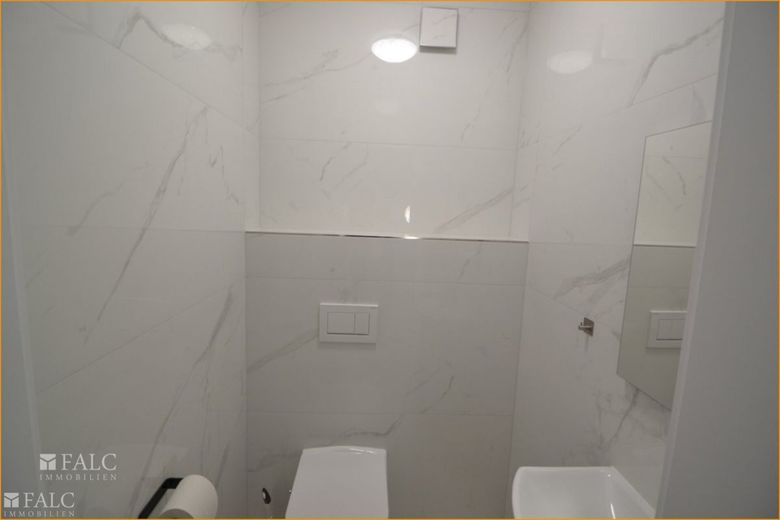 DG-WC