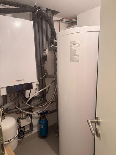 Modernes Reihenmittelhaus, Baujahr 2016, ruhig gelegen in Toplage von Ahrensburg – PROVISIONSFREI! – Technikraum