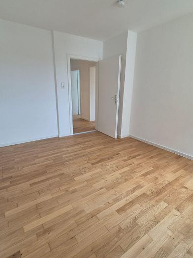 ETW Schwabing-West, Nahe BMW – Wohnzimmertüre