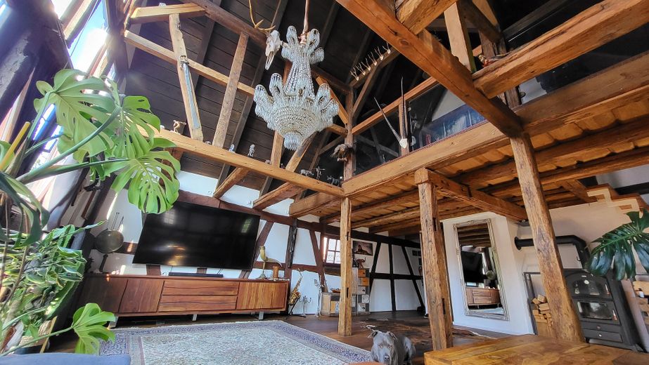 Historische Hofreite, wohnen der besonderen Art. Verkauf Provisionsfrei. – Wohnzimmer