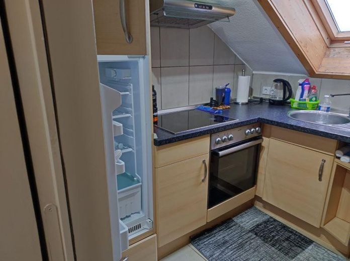 Schöne helle 2  Zi-Whg mit EBK (Backofen und Spülmaschine) und AA in Bonn – Foto 11