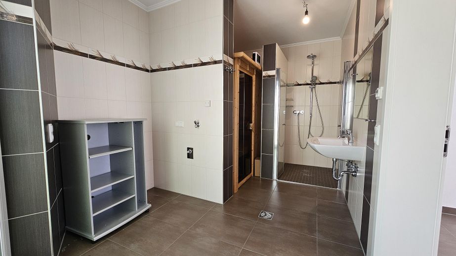 Dusche und Sauna