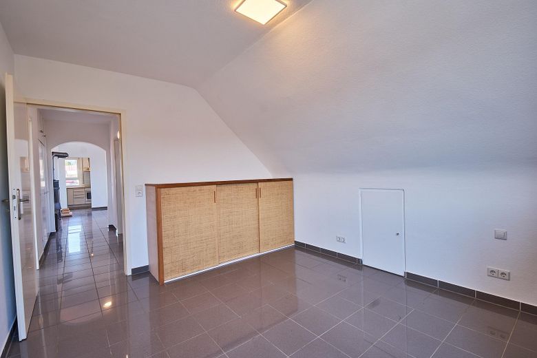 Gepflegte 4,5-Zimmerwohnung mit Stellplatz! !Provisionsfrei! – Kinderzimmer
