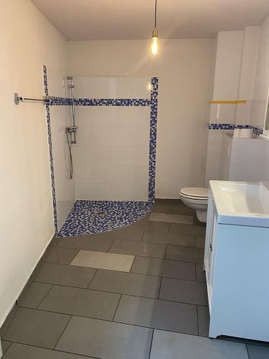 Studenthousing - Warm & Serviced Apartments fußläufig zur EBS *all inclusive* – Großzügige Bäder