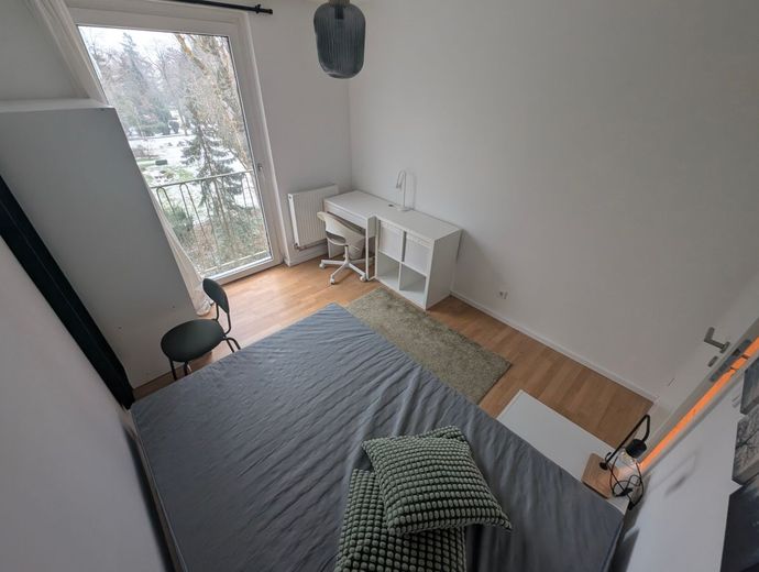 Provisionssfreie attraktive 4-Zimmer Wohnung im 3. OG in Berlin-Mariendorf – PXL_20260217_151359637.RAW-01.MP.COVER