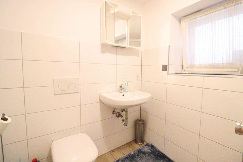WRS Immobilien - Freudenberg - direkt im Zentrum + am Main - saniertes EFH mit Einzelgarage – Duschbad - Bild 2 - EG