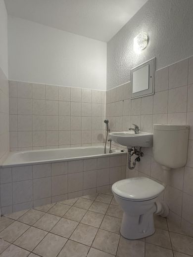Gera Lusan'da yenilenmiş 1 odalı daire – Foto 4