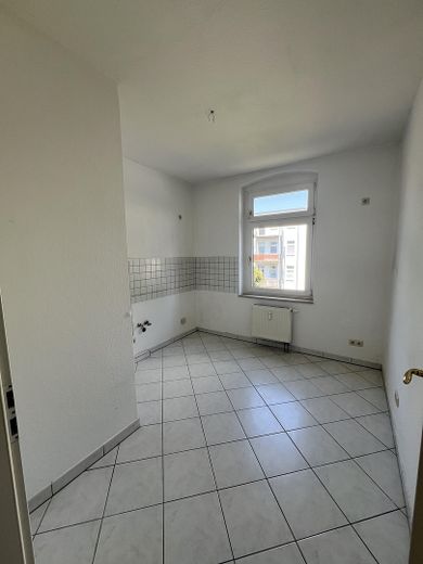 Charmante 2-Zi-Wohnung mit Balkon – ruhige Lage in Magdeburg-Stadtfeld Ost – Küche