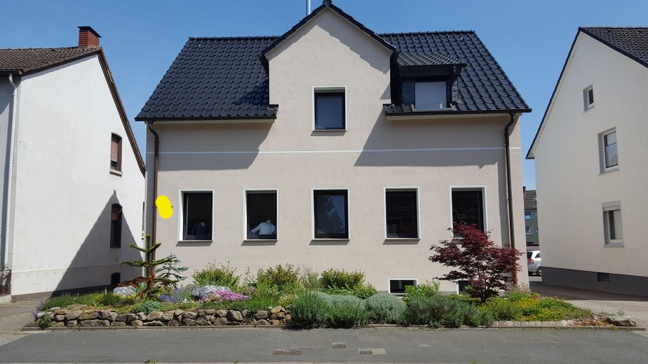 L(i)ebenswertes Haus, Grundstück mit Seele, vereinen zukunftsorientierte Technik mit Natur in Herten – Ansicht Straße