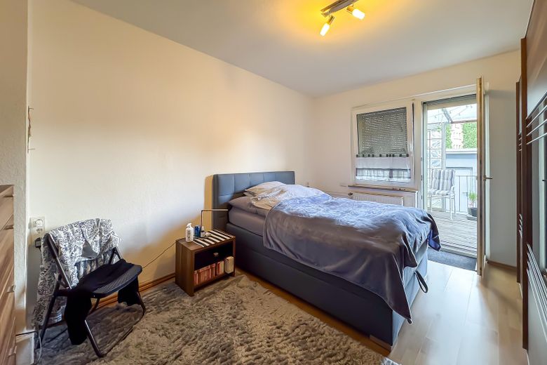 3 ODA – TERAS – ŞEHİR MERKEZİ – EN İYİ KONUM – ops. OTOPARK YERİ – Schlafzimmer mit Terrasse