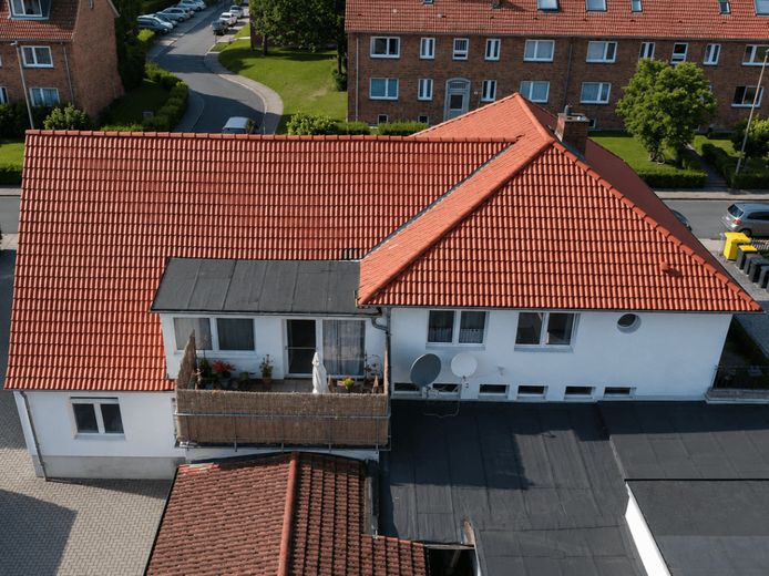 Wohnungspaket mit ca. 5,16 % Bruttorendite, Stellplätzen und Ausbaureserve in Schwarzenbek – Oben von Hinten