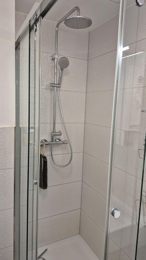 Große Dusche 
