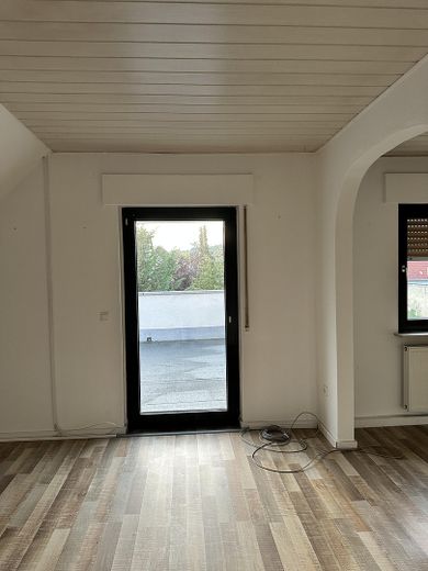 SZ 2 DG Ausgang Terrasse