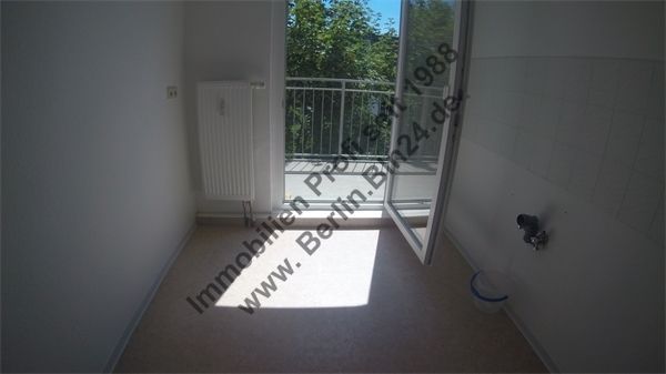 Mietwohnung günstiges Dachgeschoß -- 2er WG - ZweitBezug SüdBalkon – G0030160