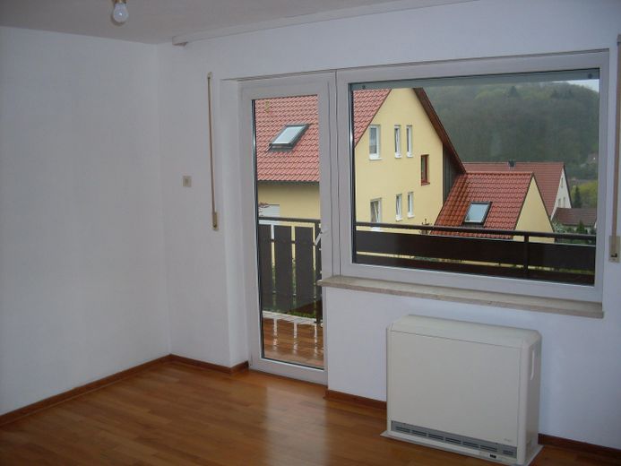 da privato senza agenzia: Üchtelhausen Birkenstr.9 – Schlafzimmer Hochparterrewhg
