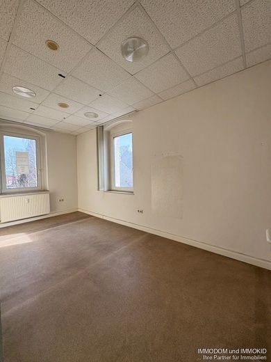 Vielseitige Büro- oder Praxiseinheit preiswert zu vermieten! – Innenansicht
