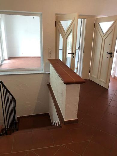 Oase der Ruhe in Witten Bommern: grosses Haus mit großem Grundstück zu vermieten – Diele /Eingang/ Hundezimmer