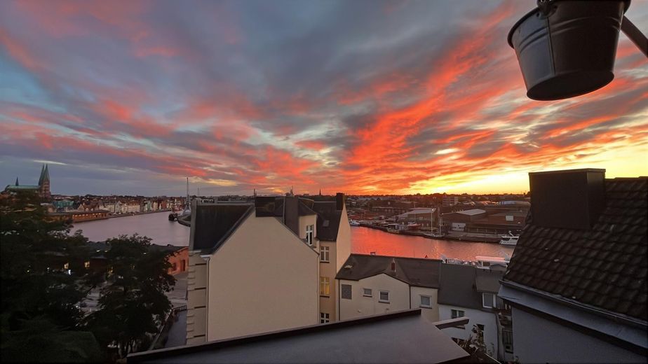 Accogliente appartamento mansardato di 2 locali – Aussicht/Blick auf den Hafen