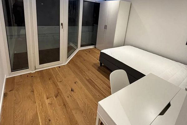Helles WG-Zimmer sucht neuen Bewohner/ Kreuzhofstraße 6, München/ WE41 / Zi.3